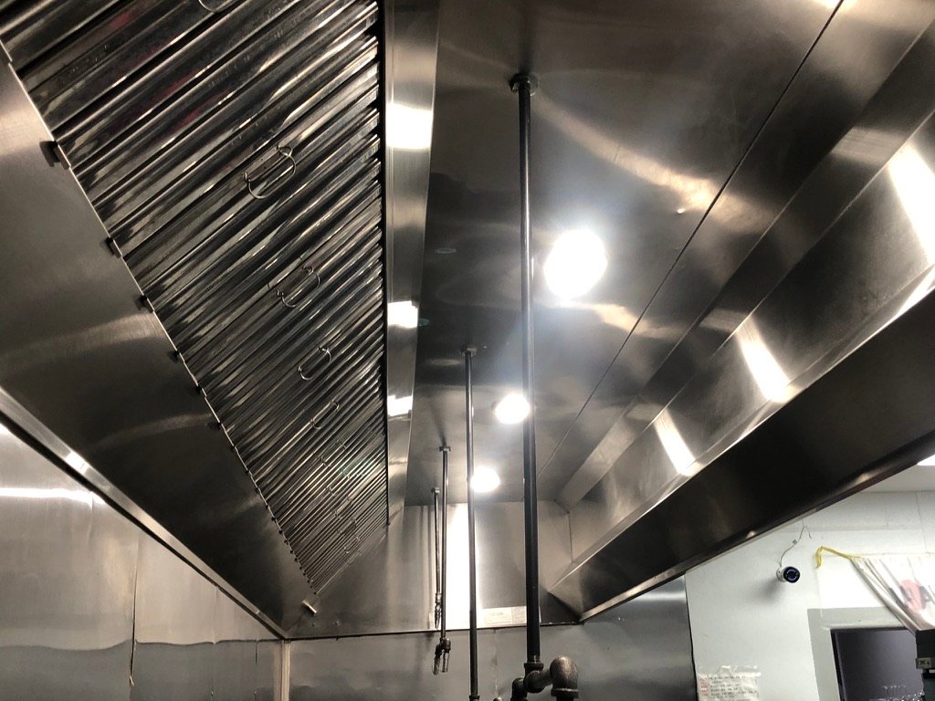 Restaurant ductwork maintenance