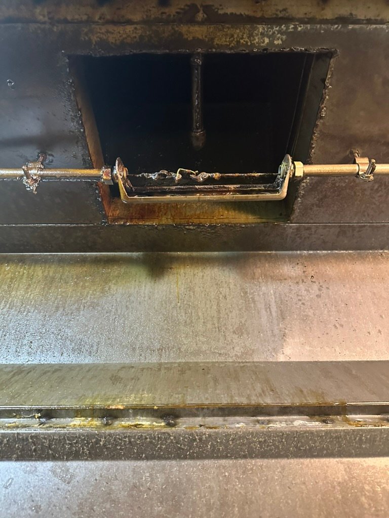 Professional kitchen exhaust maintenance